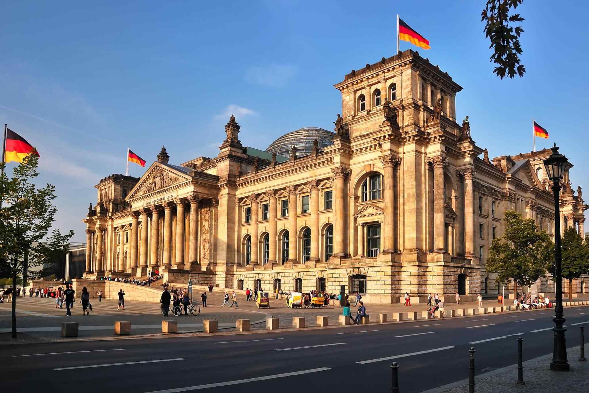 https://rizzed-up.com/wp-content/uploads/2018/09/destination-berlin-01.jpg