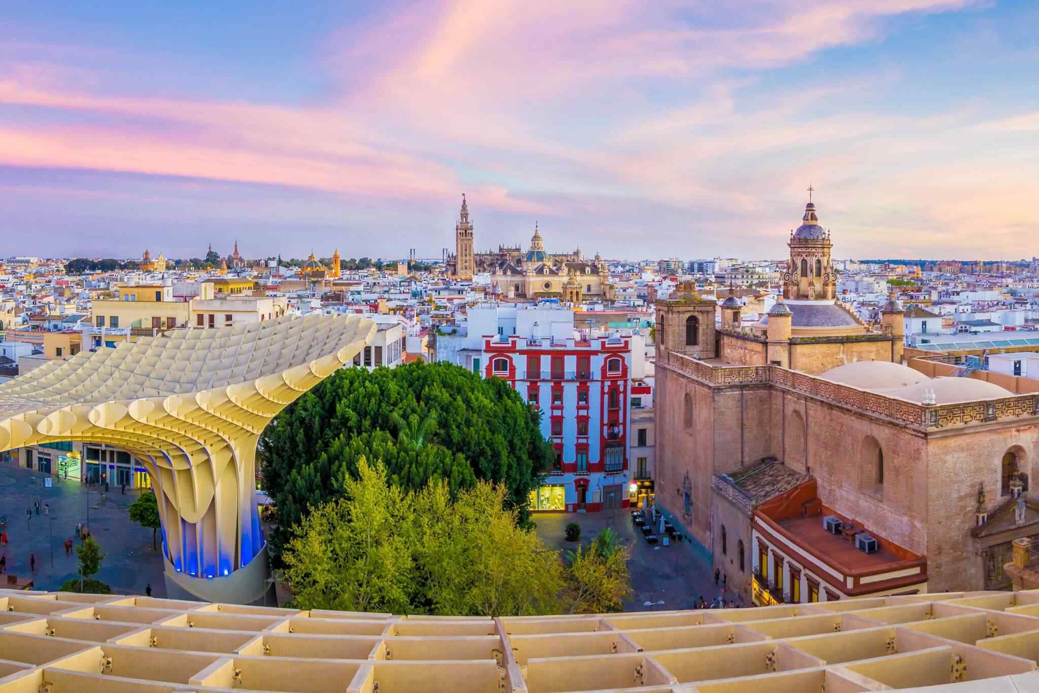 https://rizzed-up.com/wp-content/uploads/2018/09/tour-seville-01.jpg
